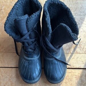 Sorel black water proof boots size 8